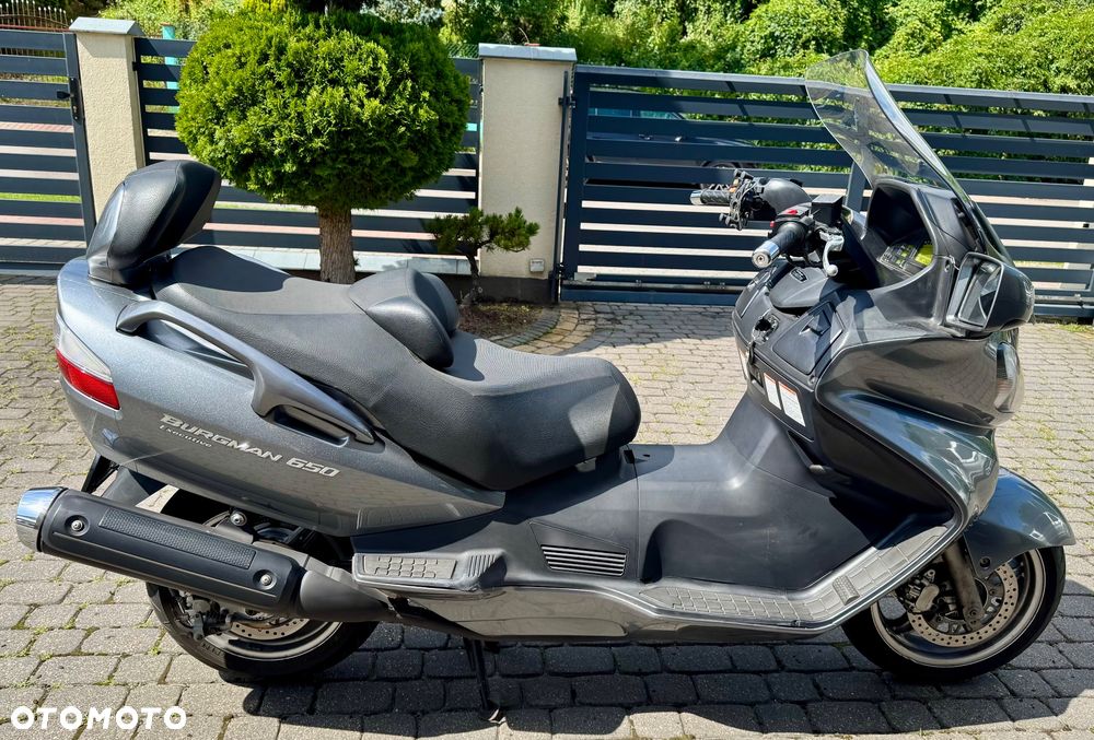 Suzuki Burgman - 8