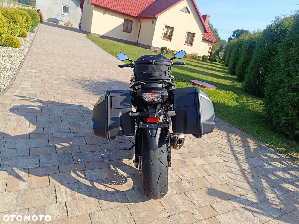 Suzuki GSX 1000 - 8