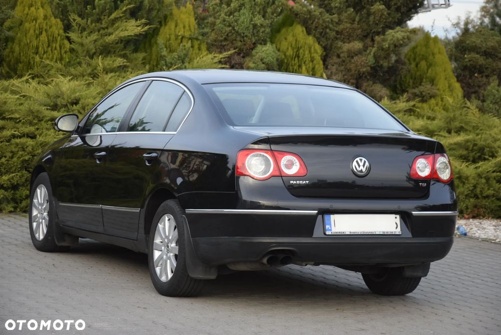 Volkswagen Passat 1.8 TSI Trendline - 9