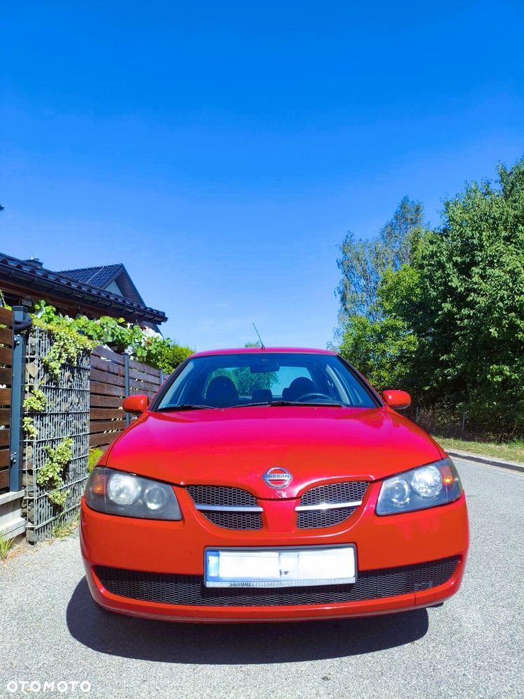 Nissan Almera - 8