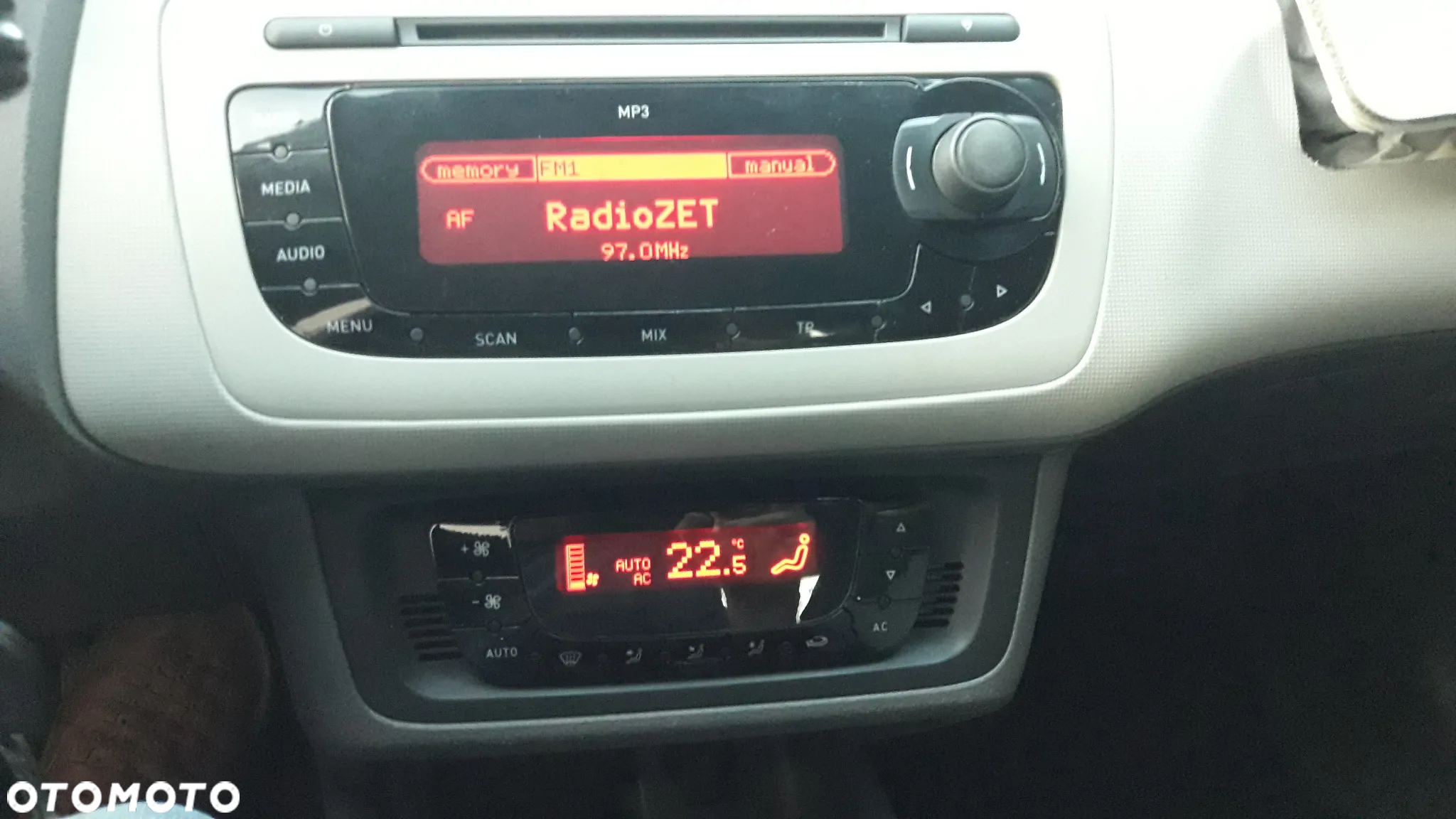 Seat Ibiza 1.6 16V Style - 12