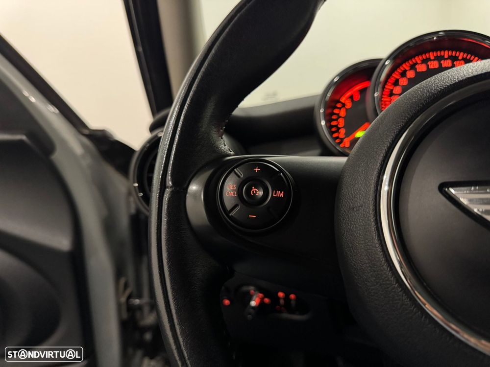 MINI 5 Portas One D - 10