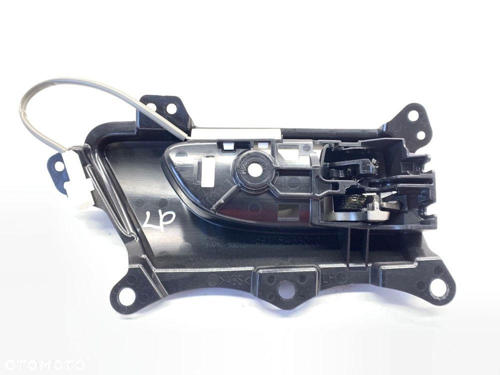 KLAMKA WEWNĘTRZNA LEWY PRZÓD  LEXUS IS III (_E3_) 2013 - 2022 300h (AVE30_) 133 kW [181 KM] - 2