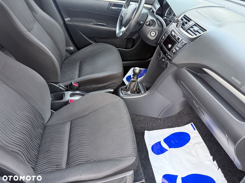 Suzuki Swift 1.2 Premium - 37