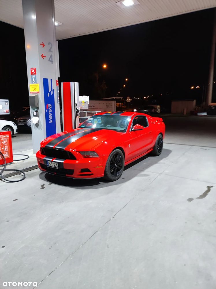 Ford Mustang 3.7 V6 Premium - 8