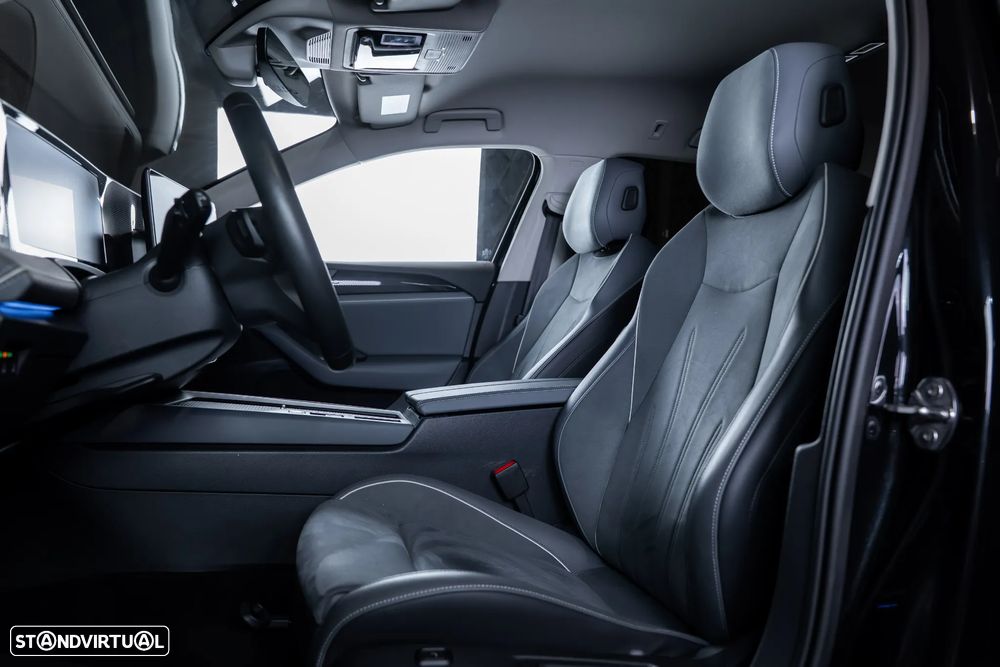 VW Passat Variant 2.0 TDi Business DSG - 28