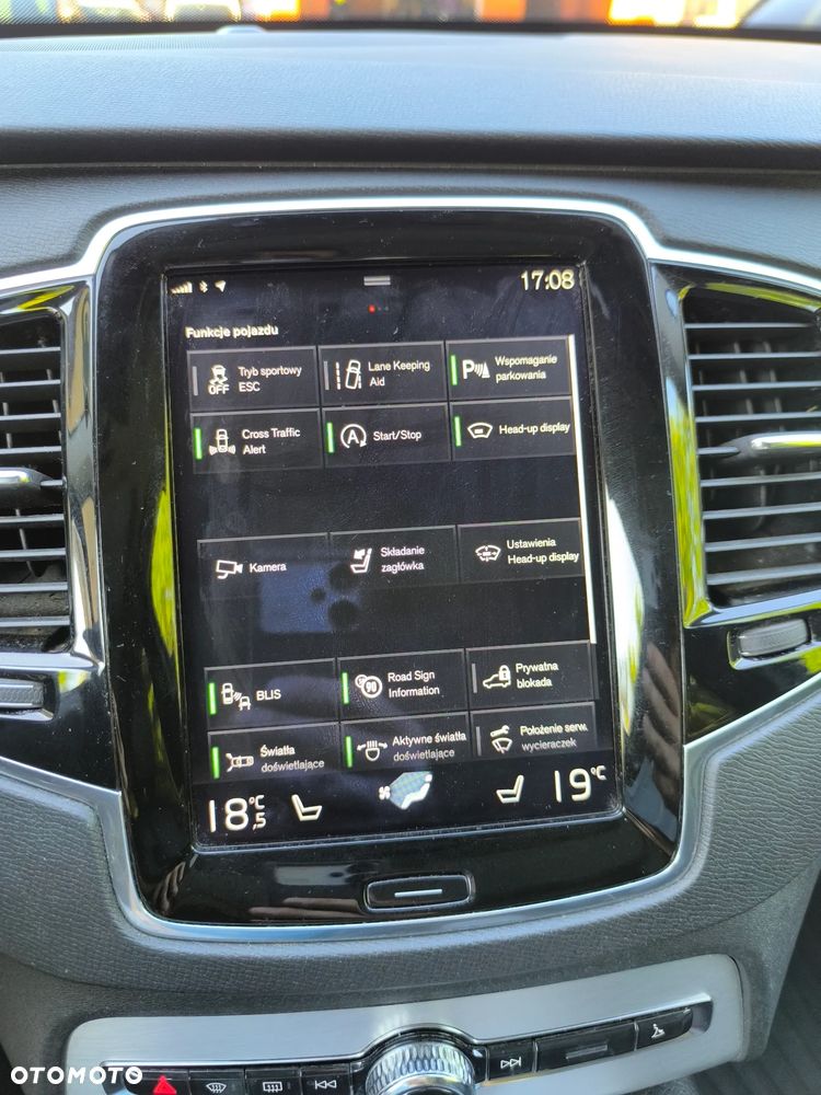 Volvo XC 90 T5 AWD Momentum 7os - 30