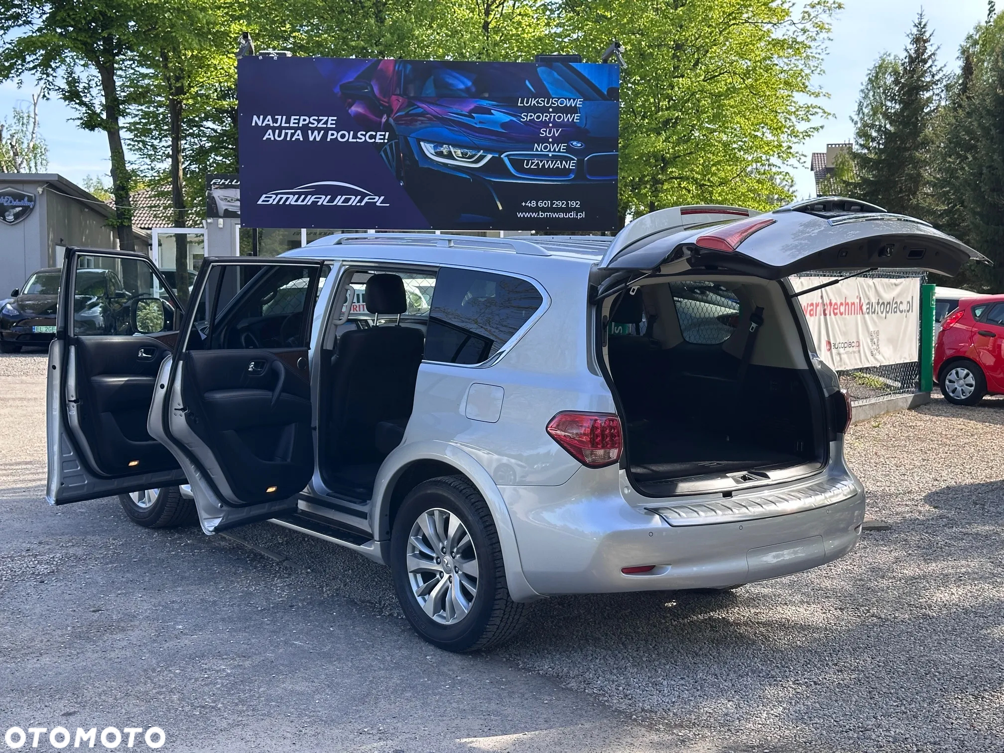 Infiniti QX80 - 7