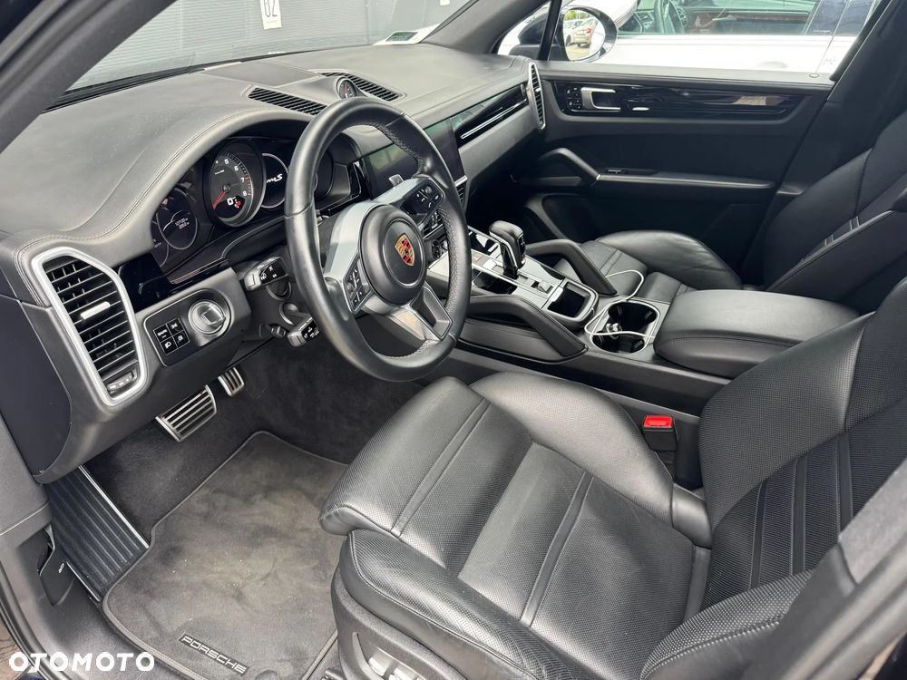 Porsche Cayenne S - 2
