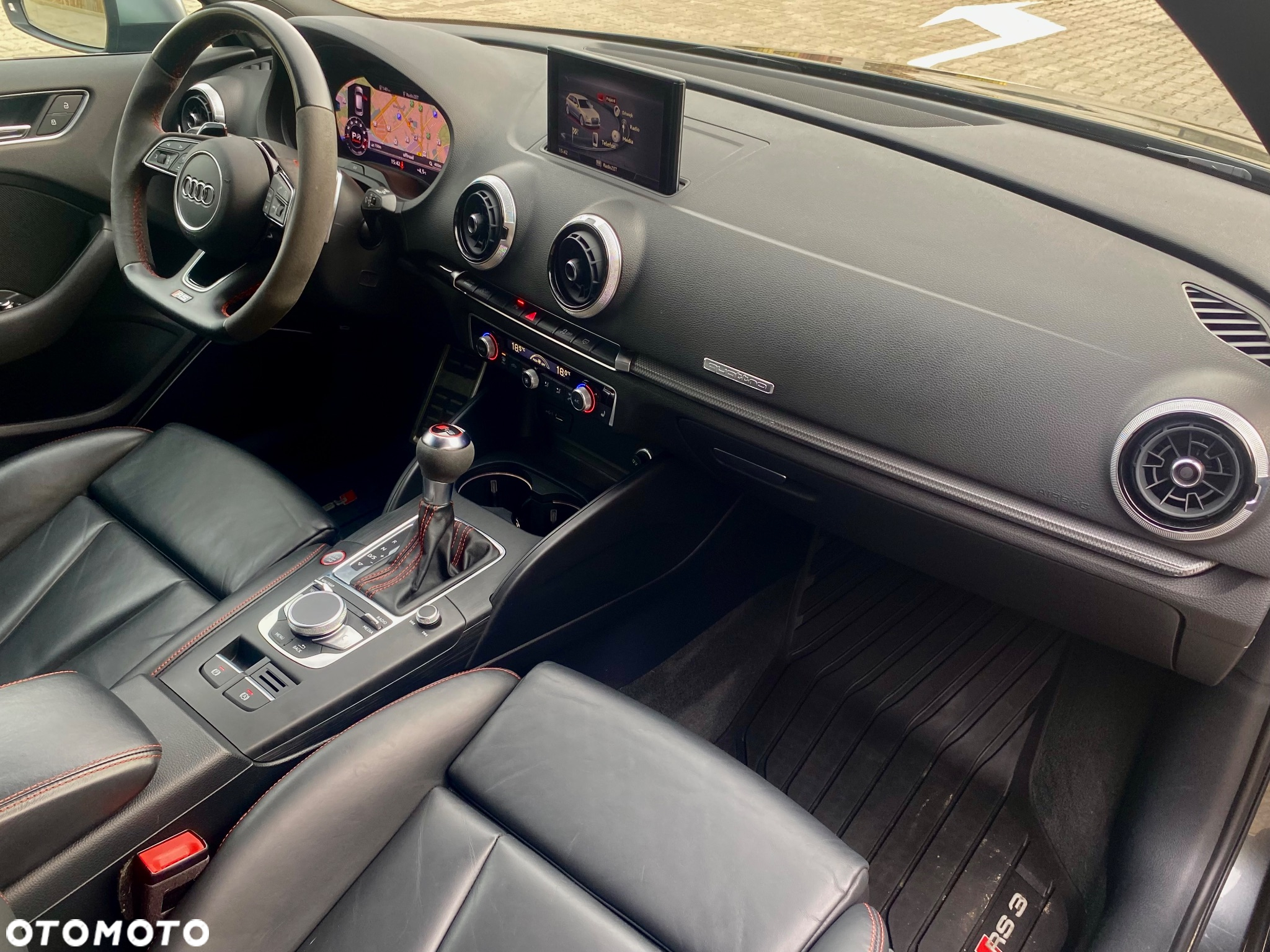 Audi RS3 Sportback - 17