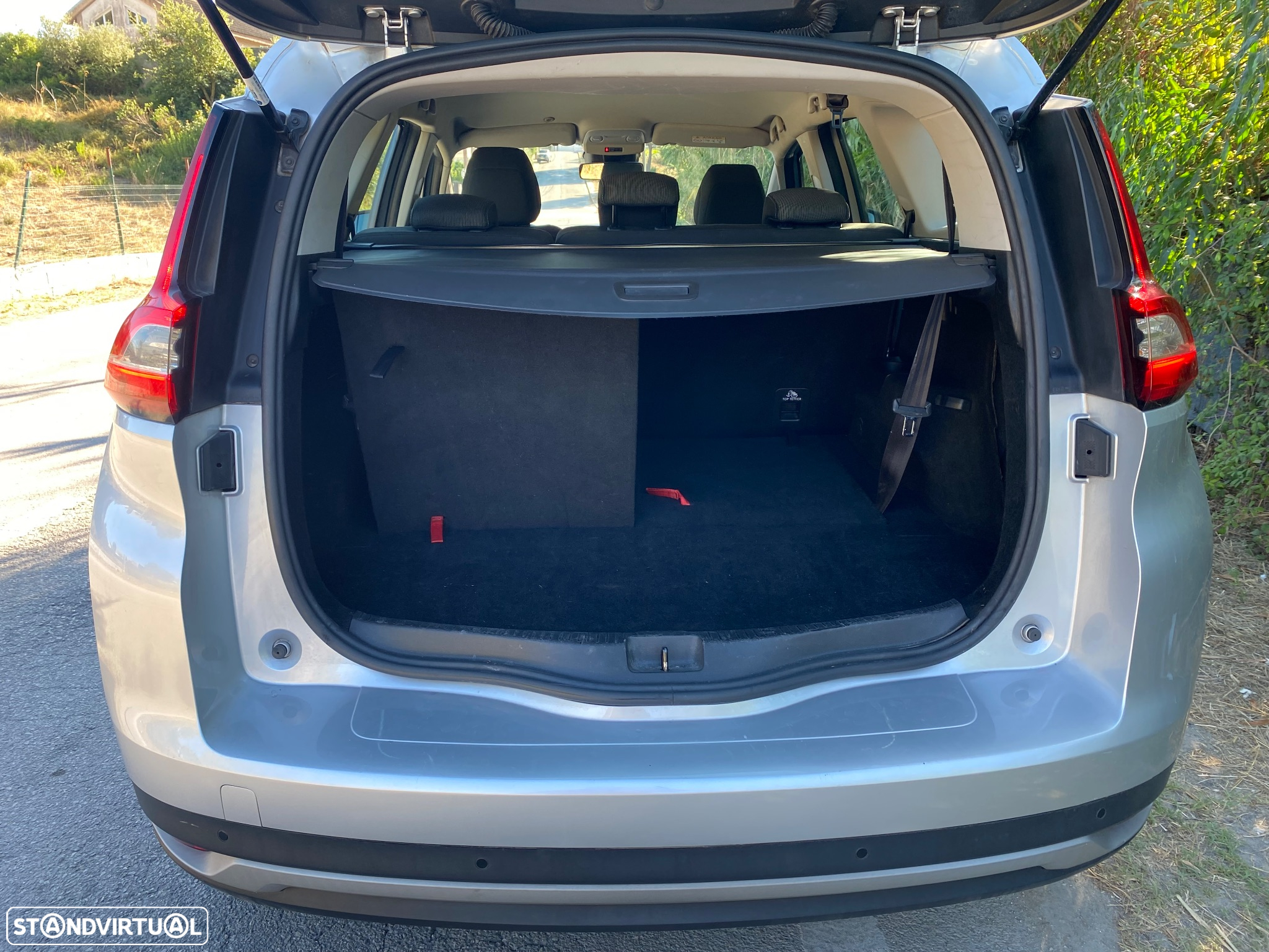 Renault Grand Scénic 1.6 dCi Luxe SS - 20