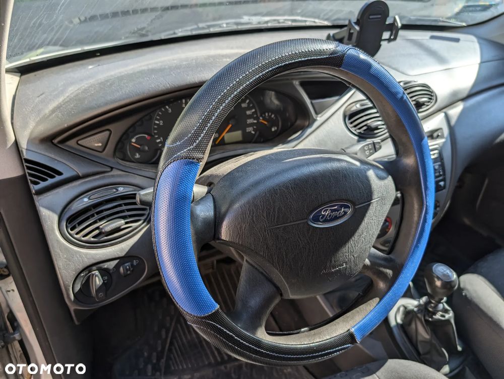 Ford Focus 1.8 Di Ambiente - 7