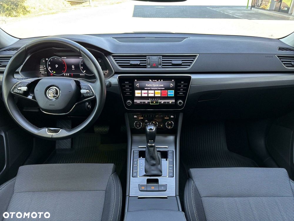 Skoda Superb 2.0 TDI SCR Style DSG - 20