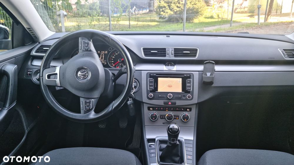 Volkswagen Passat - 5
