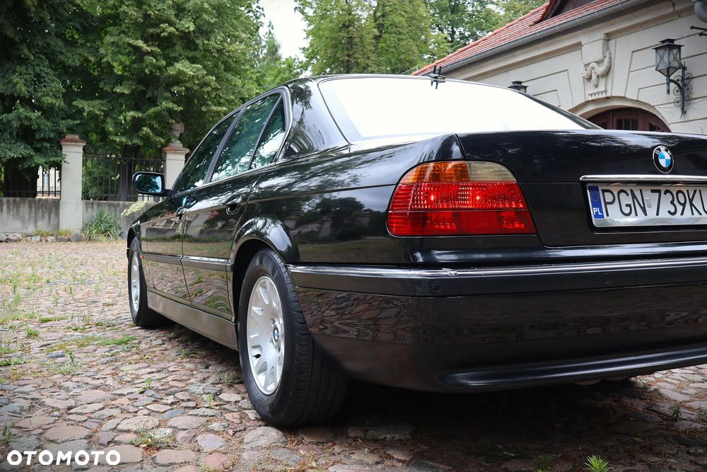 BMW Seria 7 - 9