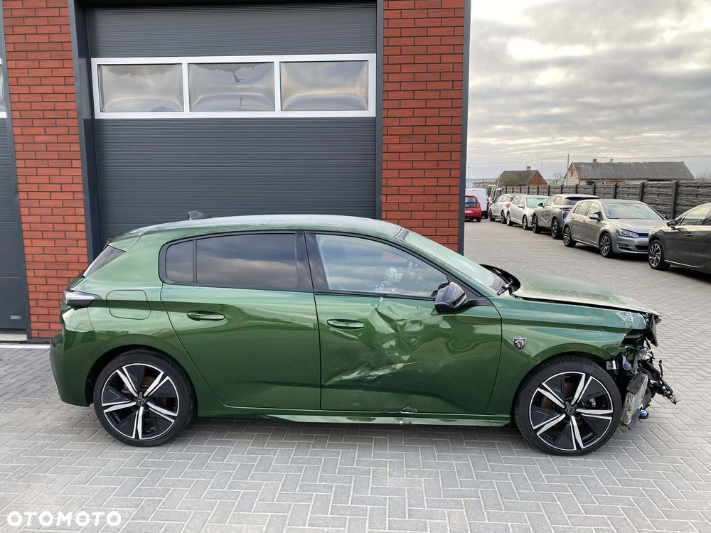 Peugeot 308 BlueHDi 130 EAT8 GT - 32