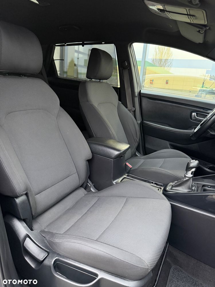 Kia Carens 1.7 CRDi XL 7os - 16