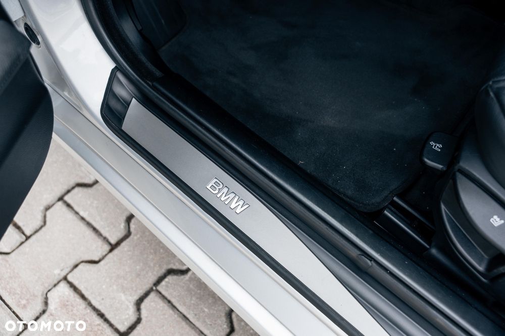 BMW Seria 5 525d xDrive Edition Exclusive - 22