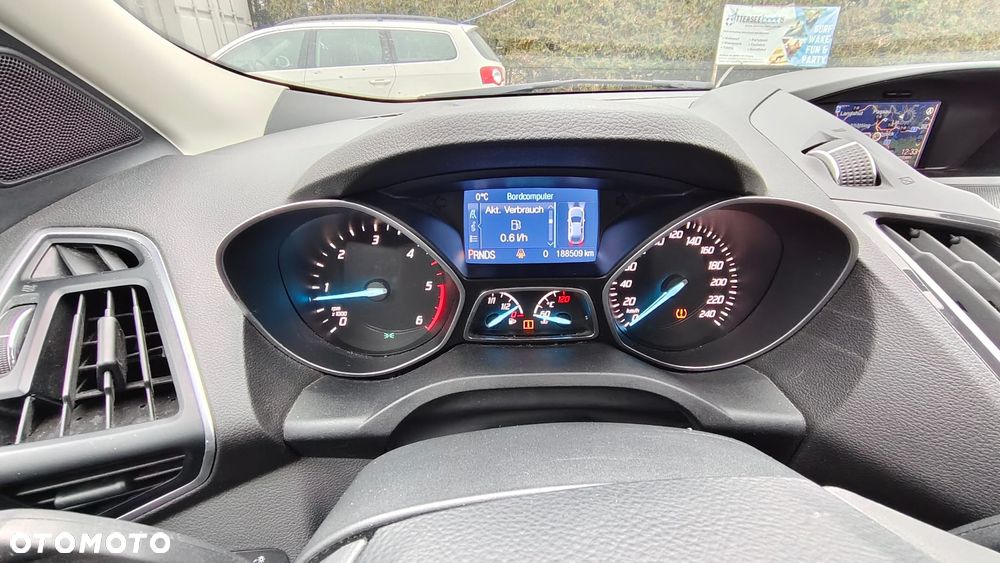 Ford Kuga 2.0 TDCi 4x4 Titanium - 24