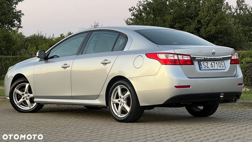 Renault Latitude 2.0 dCi Initiale - 8