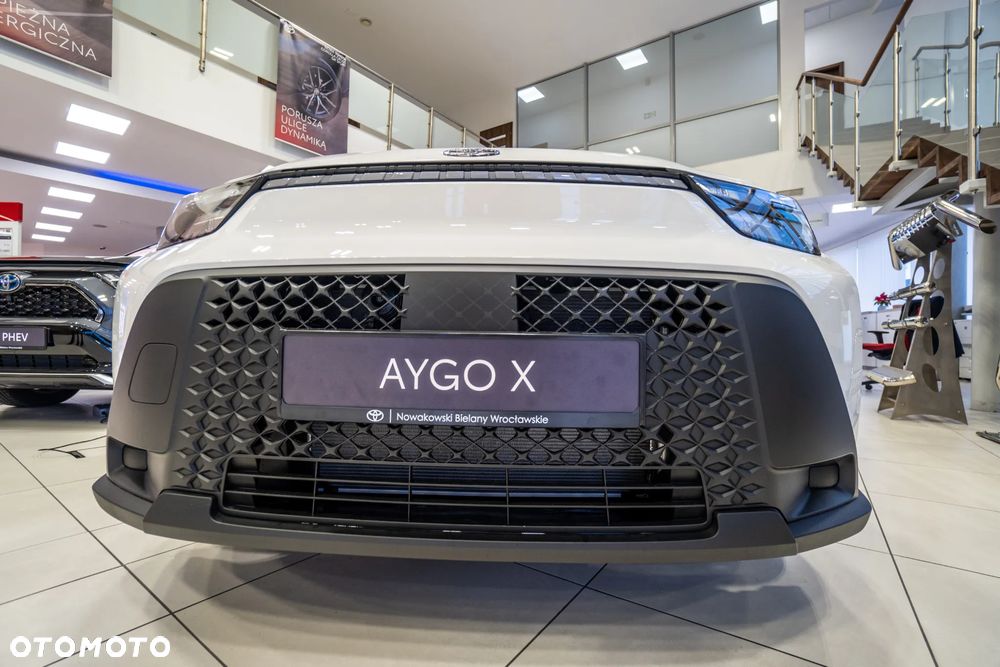 Toyota Aygo X Hybrid 1.5 Comfort e-CVT - 8