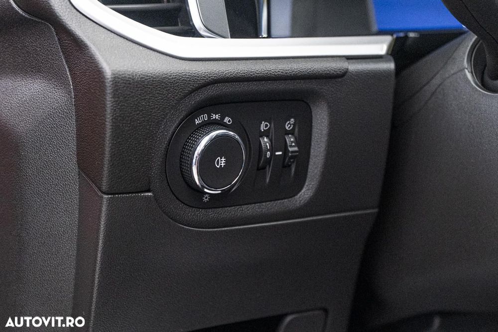 Opel Grandland X 1.2 Turbo START/STOP AT8 Business Edition - 27