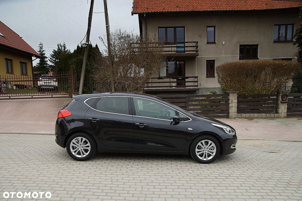 Kia Ceed 1.4 CVVT ISG Dream Team Edition - 8