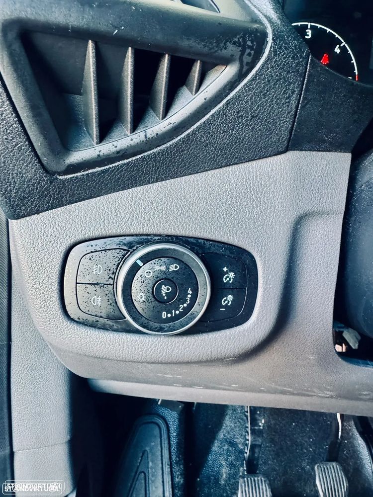 Ford Transit Connect - 29
