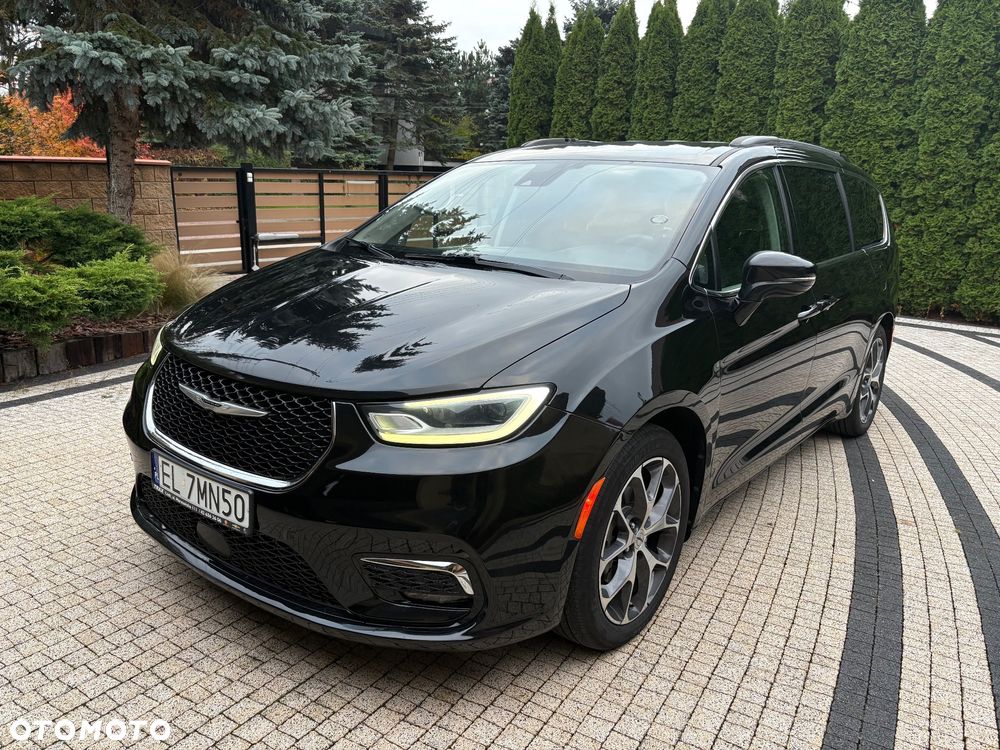 Chrysler Pacifica - 4