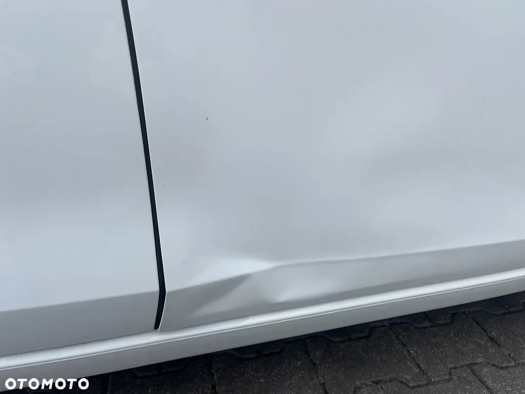 Volkswagen Golf - 8