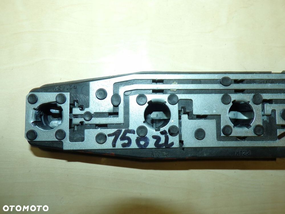 MASTER 2 MOVANO 99-04r wkład listwa LAMPY TYLNEJ PRAWEJ lub LEWEJ BEZ RDZY - 2