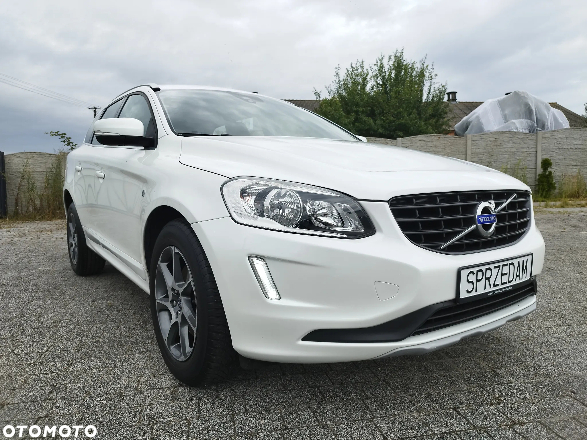 Volvo XC 60 D3 Drive-E Ocean Race - 11