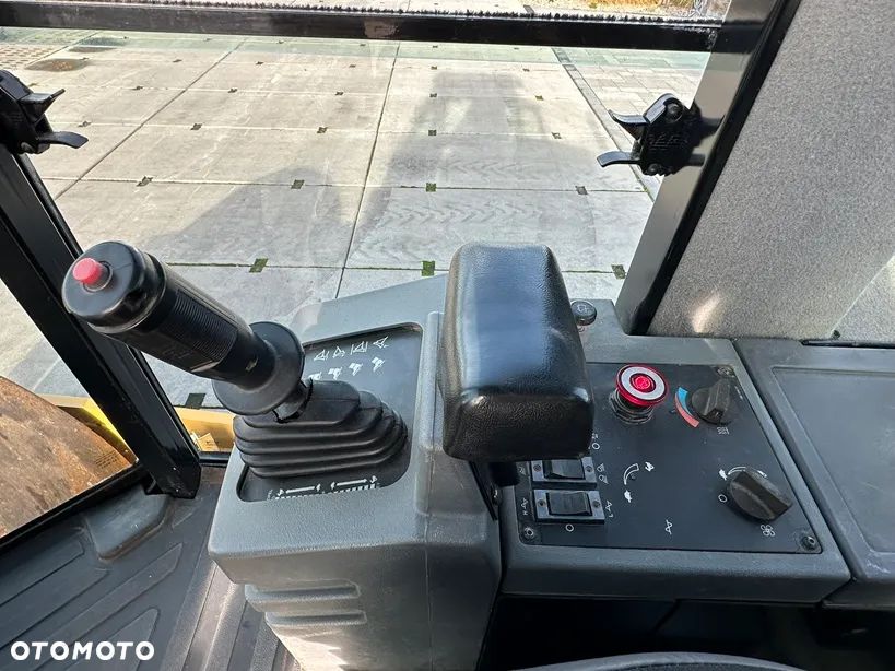 Caterpillar CS-563E - 34