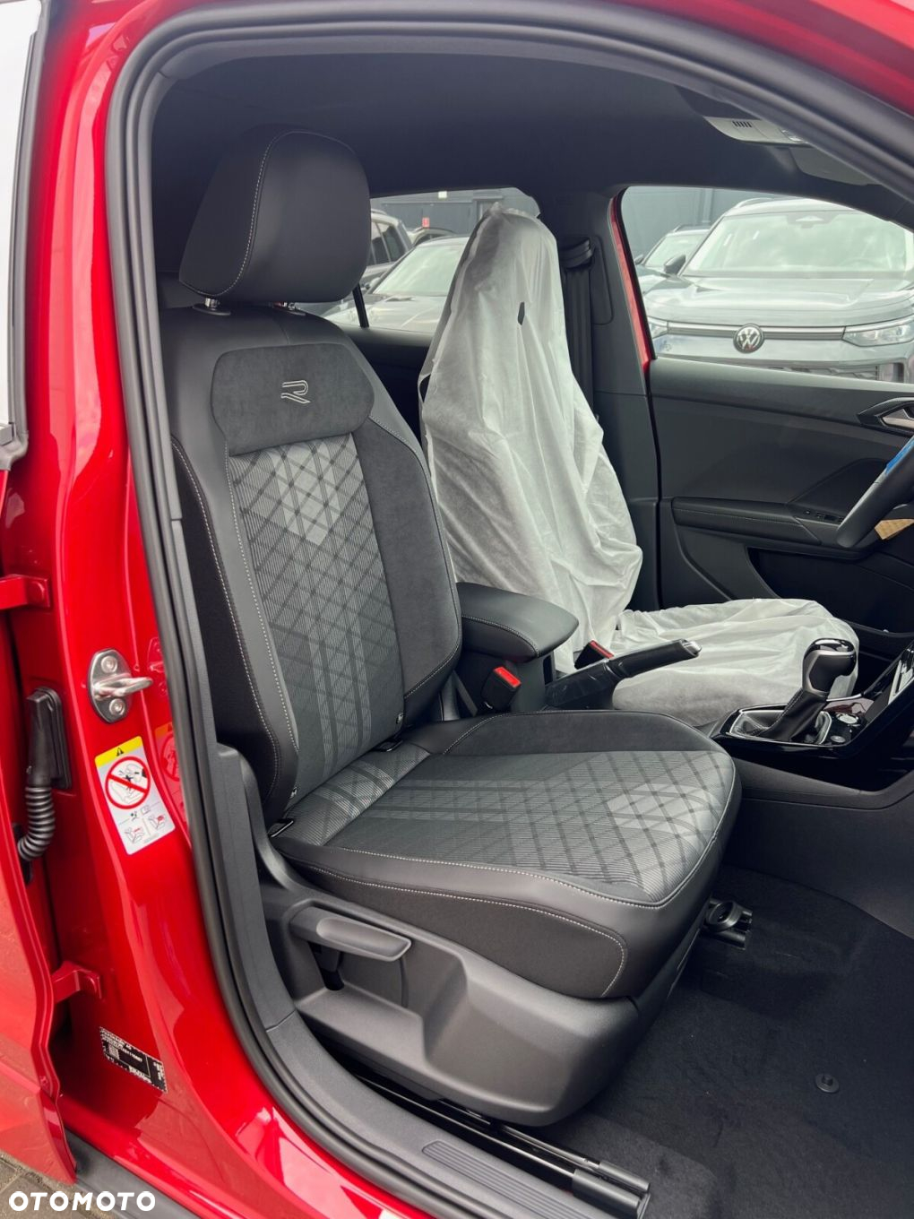 Volkswagen T-Cross - 8