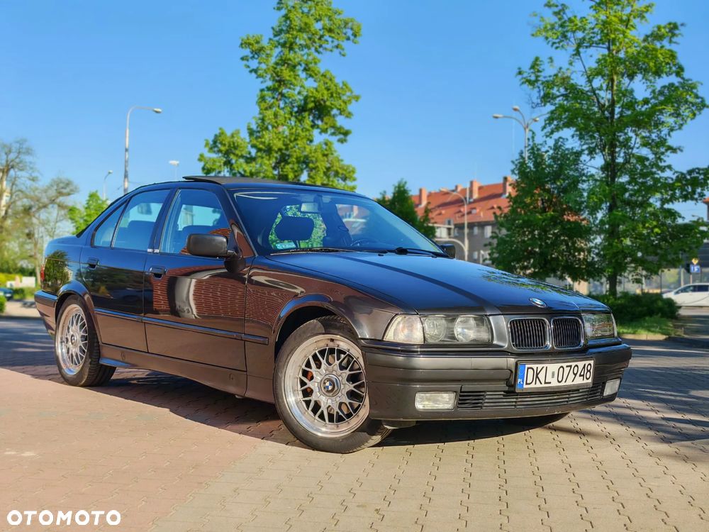 BMW Seria 3 320i - 14