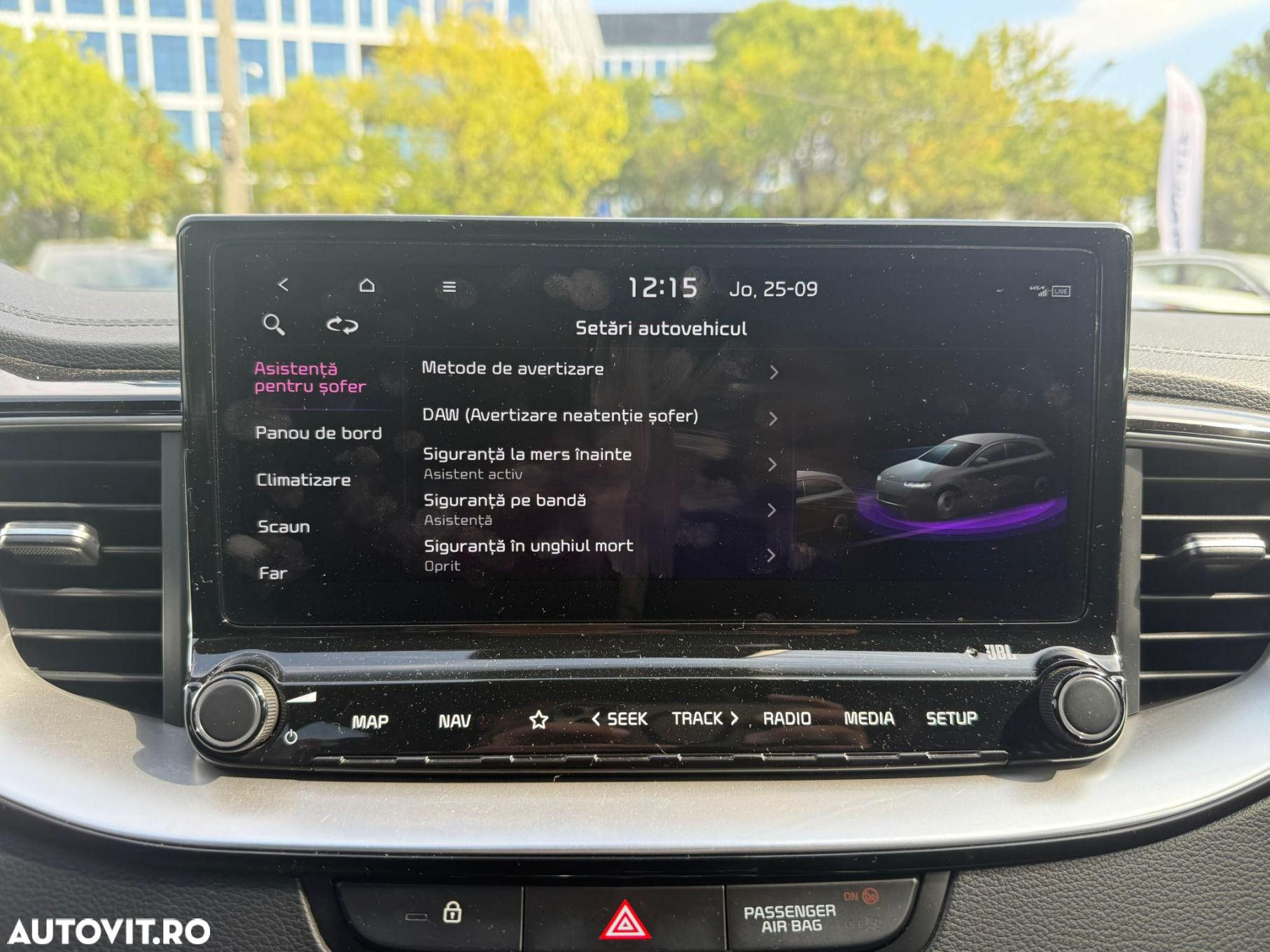 Kia XCeed - 16