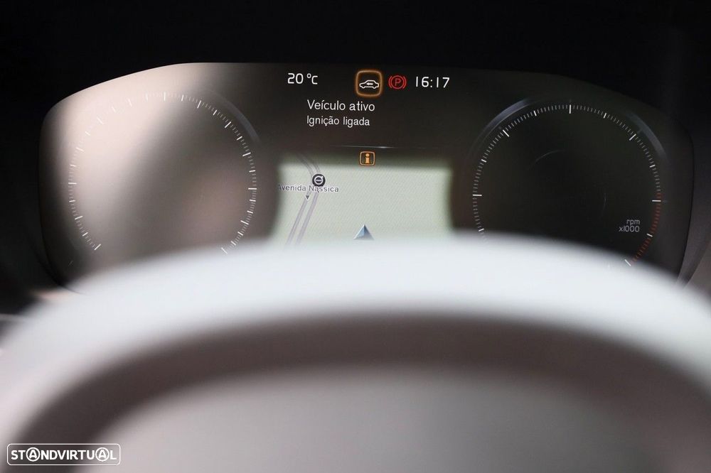 Volvo V90 2.0 D4 Momentum Plus Geartronic - 31