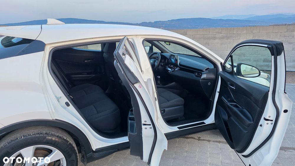 Toyota C-HR 1.2 Turbo - 8