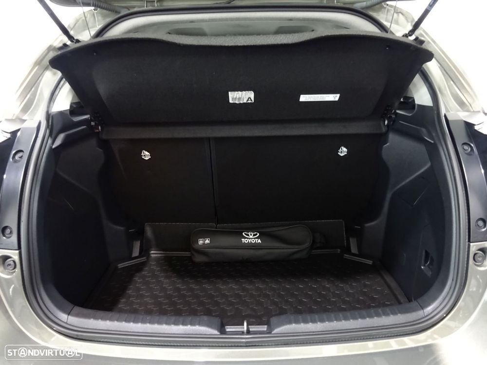 Toyota Yaris 1.5 HDF Comfort Plus - 10