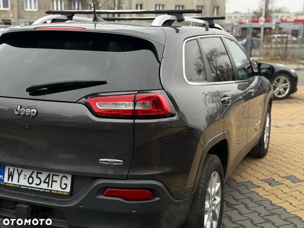 Jeep Cherokee - 8
