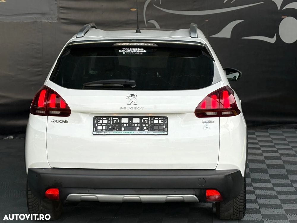 Peugeot 2008 - 13