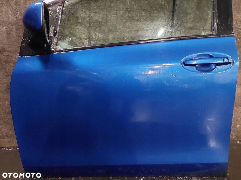 DRZWI KOMPLETNE LEWY PRZÓD + LUSTERKO LEWE TOYOTA YARIS II 8T0 - 2
