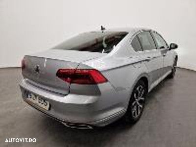 Volkswagen Passat - 5