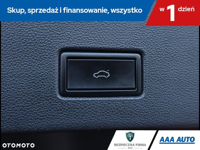 Volkswagen T-Roc - 17