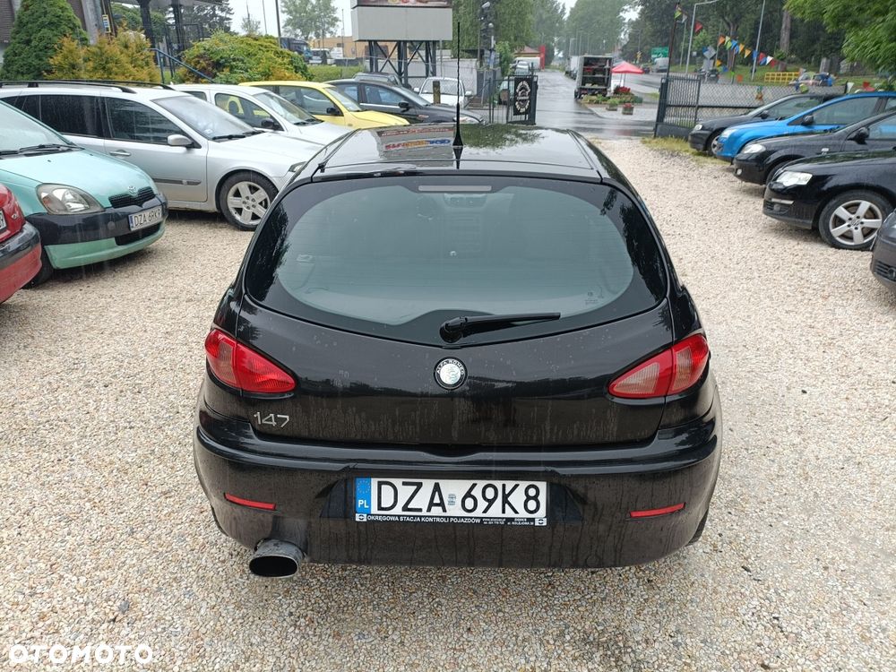 Alfa Romeo 147 - 6