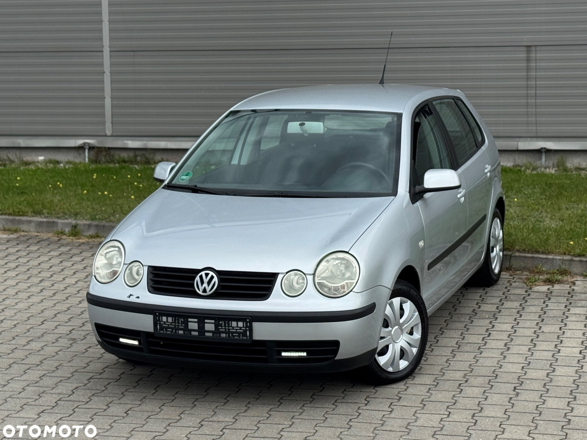 Volkswagen Polo 1.4 16V Comfortline - 3