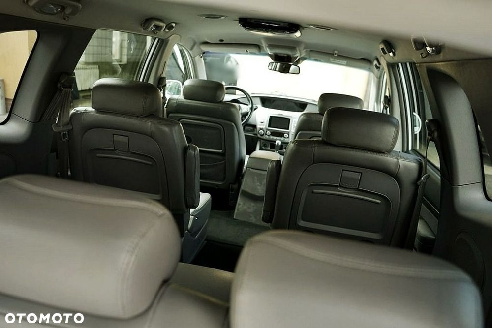 SsangYong/KGM Rodius - 38