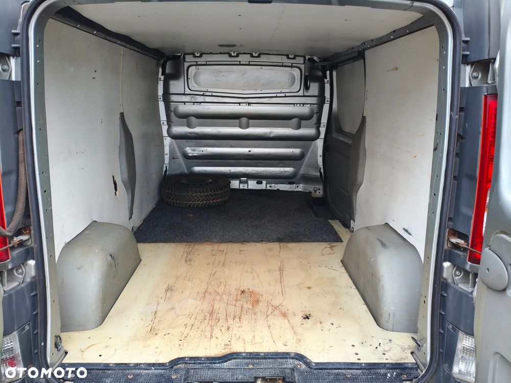 Opel Vivaro - 15