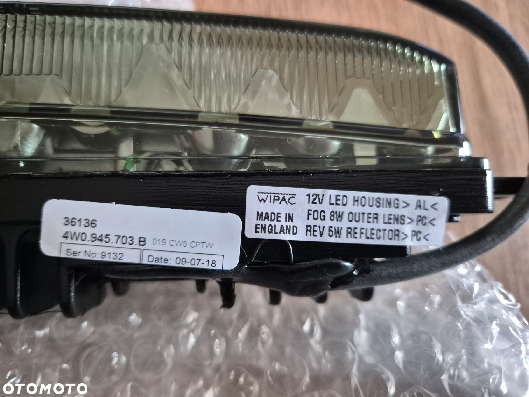LAMPA PRZECIWMGIELNA STOP BENTLEY CONTINENTAL 4W0.945.703.B - 3
