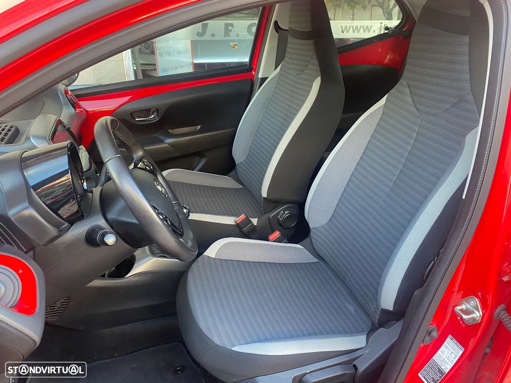 Toyota Aygo 1.0 X-Play+X-Touch - 34